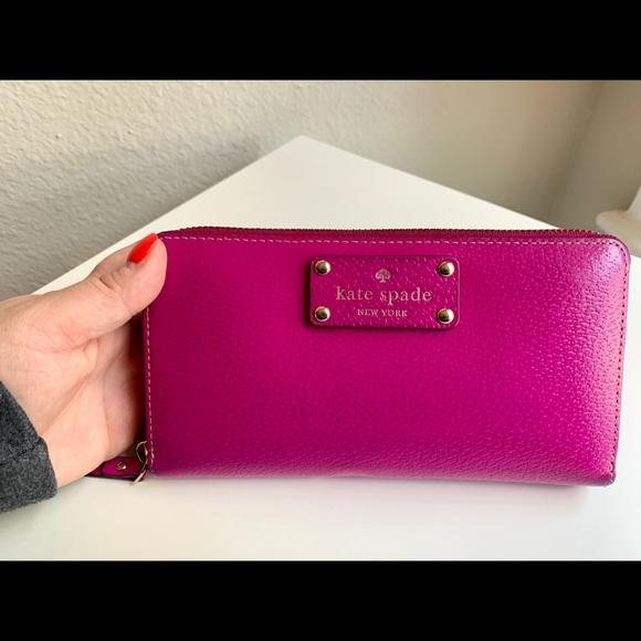 Kate Spade Wallet - Picture 8 of 9